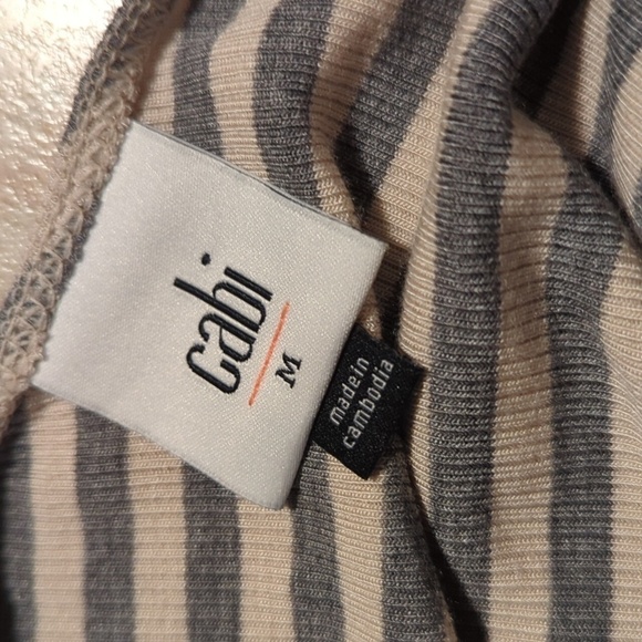 CAbi Long Sleeve Striped Cold Shoulder Top Medium - Picture 8 of 11